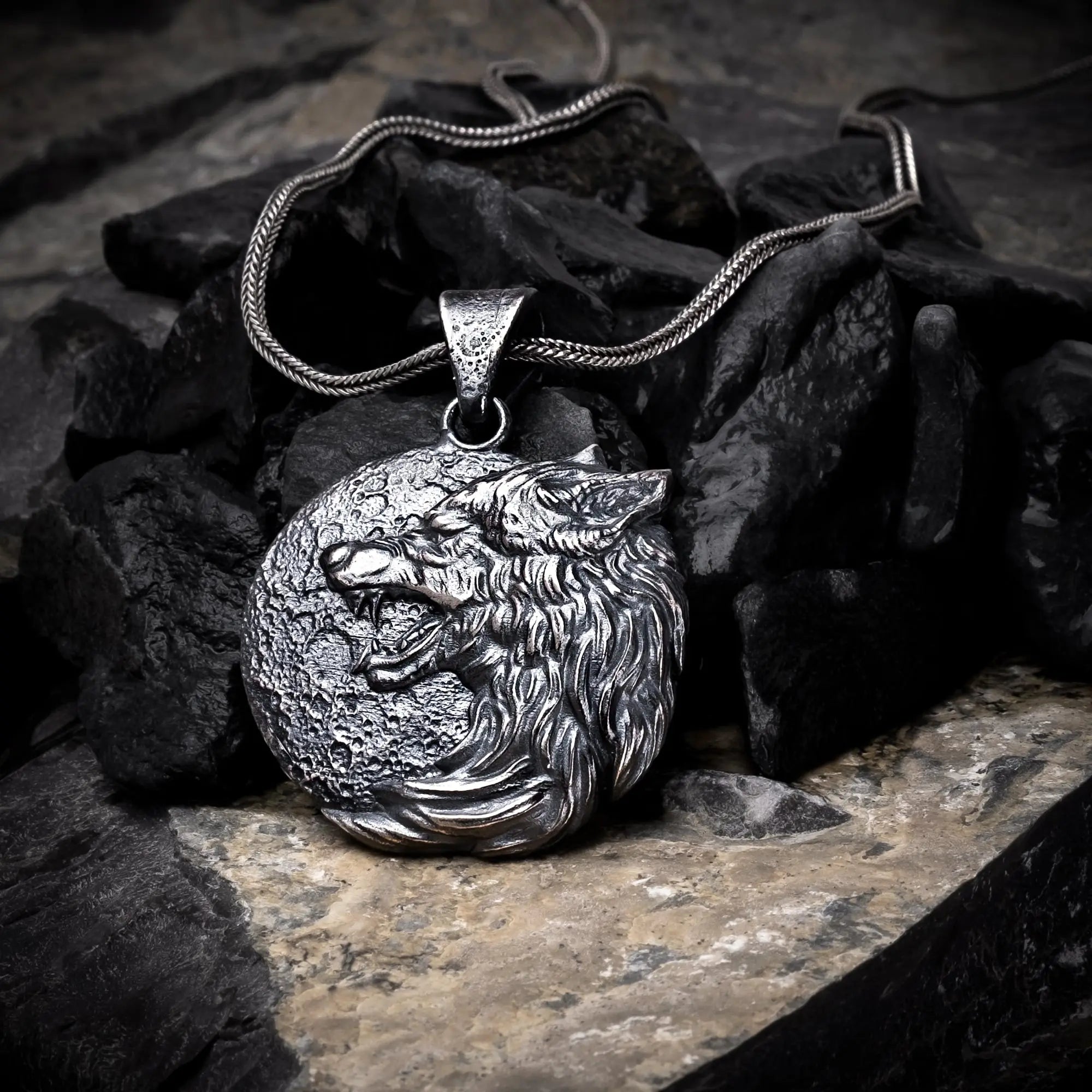 Lunar Howl Wolf Sterling Silver Pendant - Dagger Forge