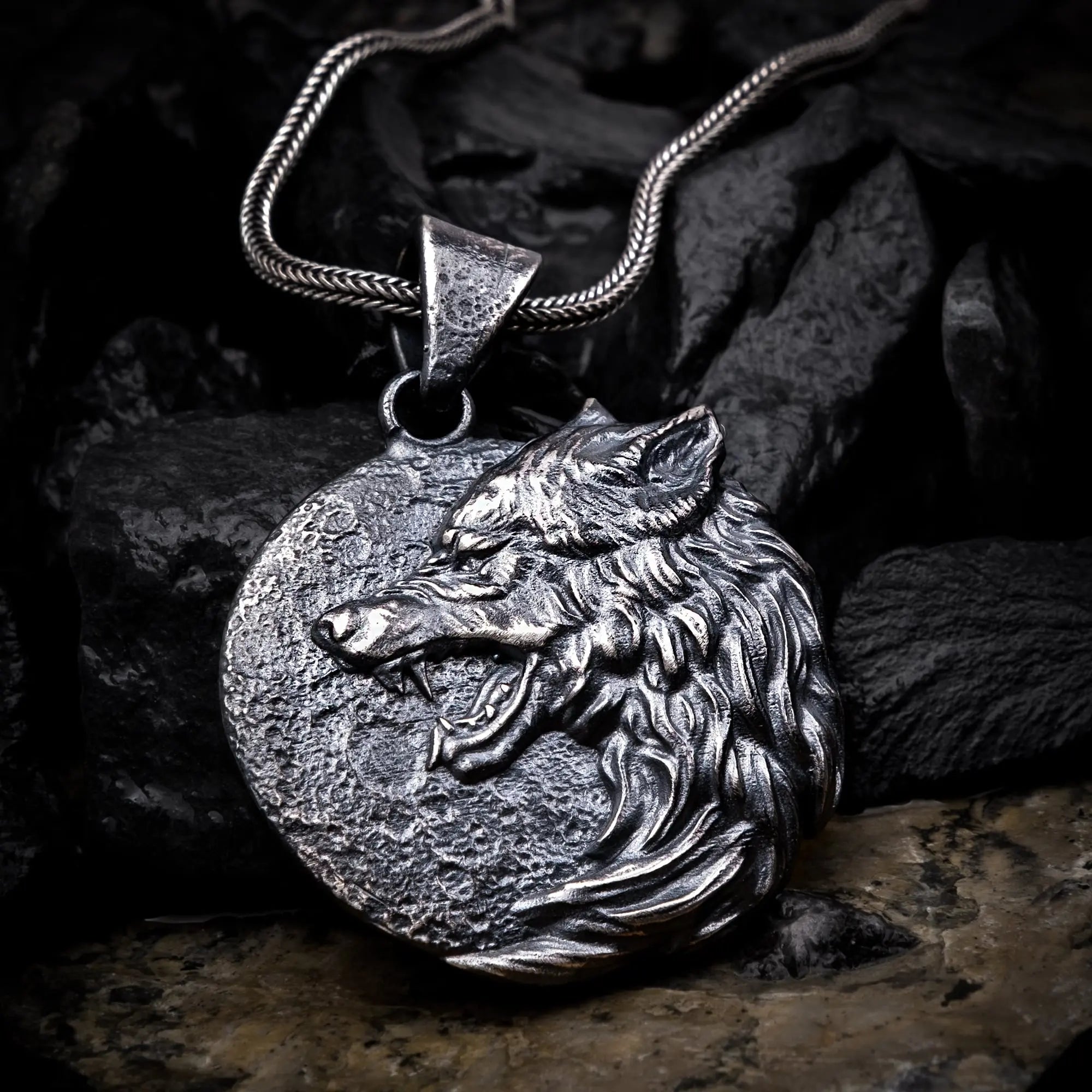 Lunar Howl Wolf Sterling Silver Pendant - Dagger Forge